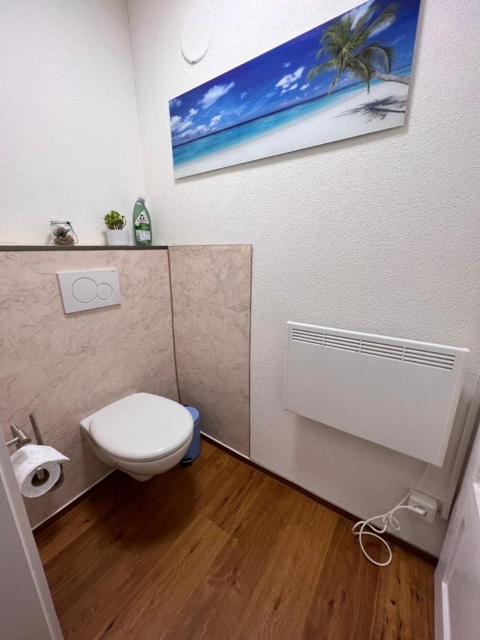 Kleines Nest Im Zentrum, Eigener Eingang, Parkplatz, Kostenloses Wlan 도른비른 외부 사진